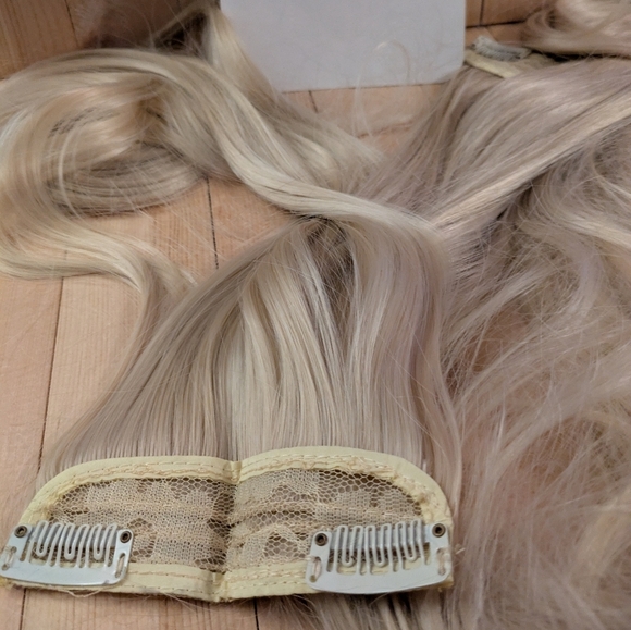 Reecho Black Hair Extensions - Picture 4 of 9